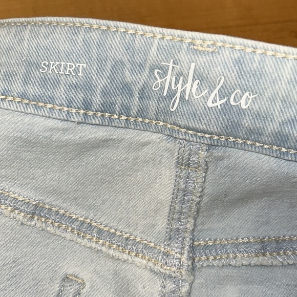 Style & Co. Denim Mini Skirt Size 4 - Picture 6 of 8
